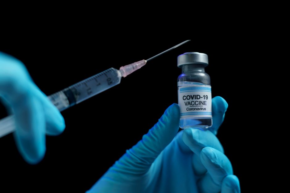JAV nuo koronaviruso jau paskiepyti daugiau kaip milijonas žmonių