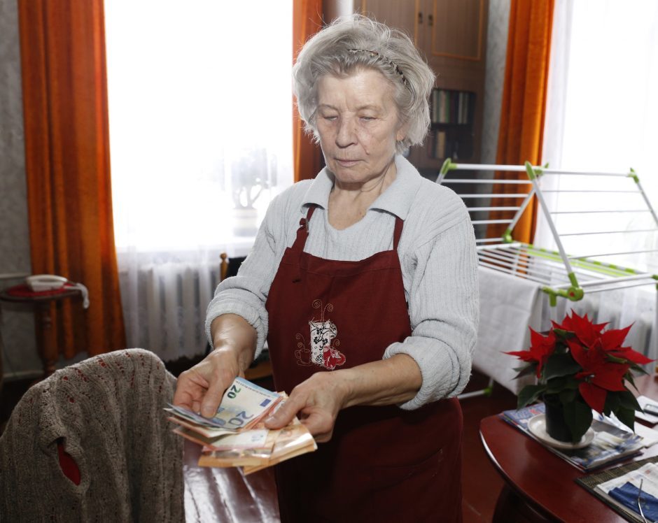 Vyriausybė nusprendė: pensijas nešios tik Lietuvos paštas
