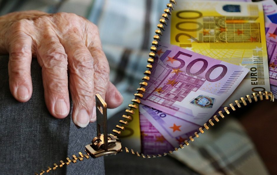 Ministerija – prieš, kad fonde sukaupus iki 10 tūkst. eurų būtų išmokėta visa suma