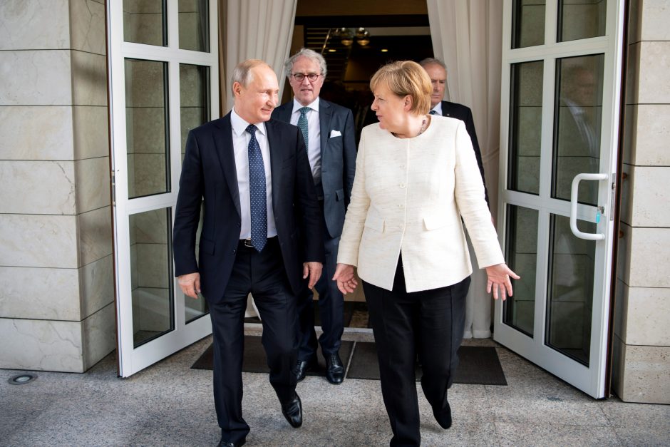Berlynas: A. Merkel ir V. Putinas būtinai aptars situaciją Ukrainoje ir Sirijoje