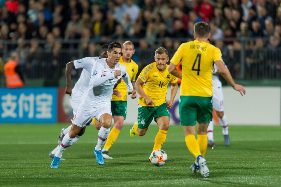 Portugalas C. Ronaldo Vilniuje pasižymėjo keturiais įvarčiais