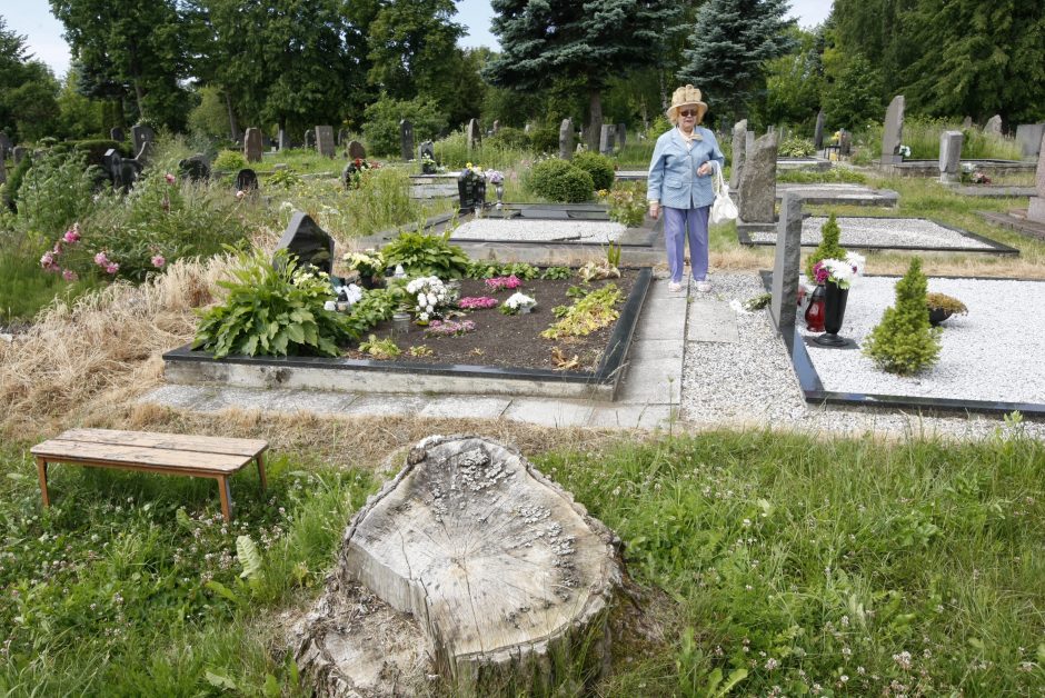 Naujos Klaipėdos kapinės – už miesto