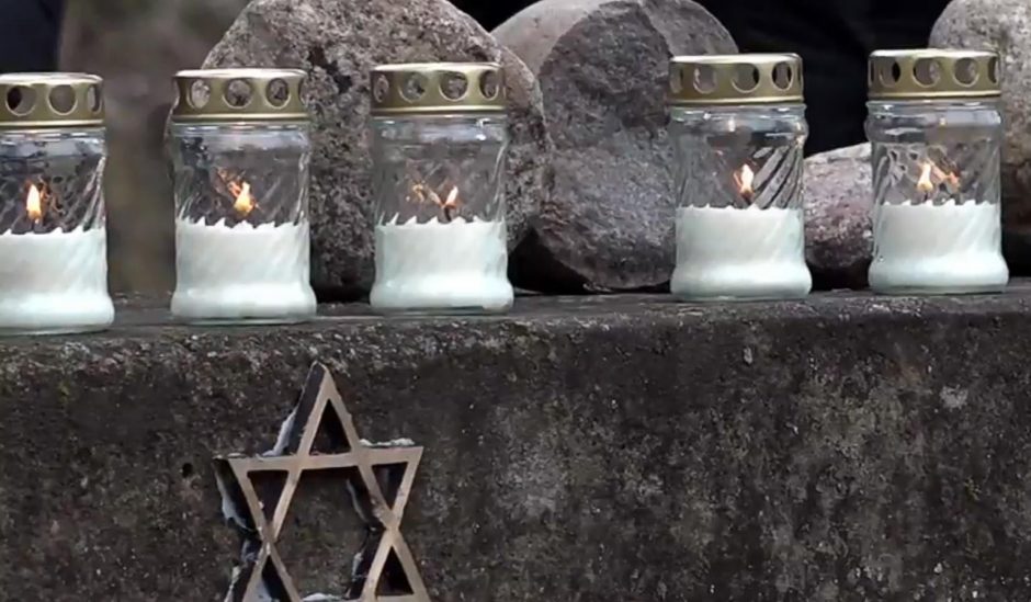 Žydus gelbėjusiems lietuviams siūloma prie paminklų įrengti atminimo ženklus
