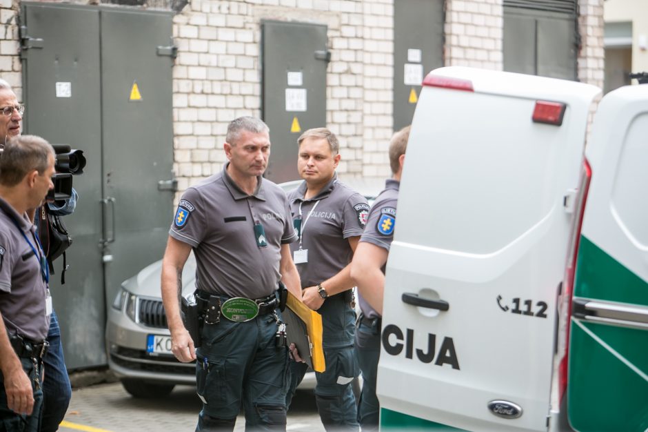 Žmogžudyste Kleboniškio miške įtariamas vyras atvestas į teismą