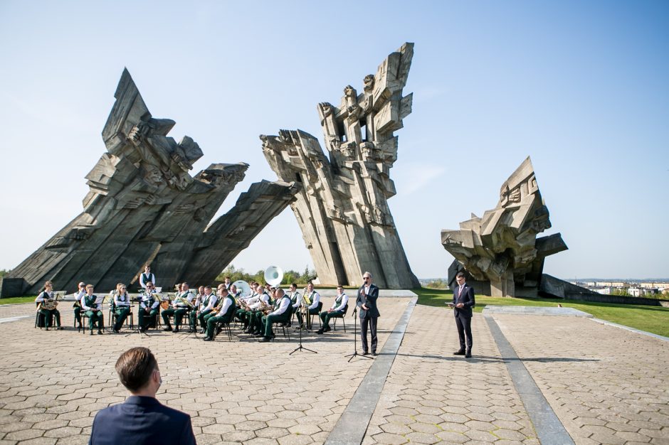 Lietuvos žydų genocido aukų dienos minėjimas IX forte