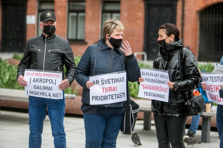 Kaune – antras tėvų protestas prieš vaikų testavimą