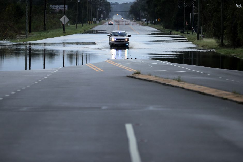 Katastrofiški potvyniai JAV pietryčiuose