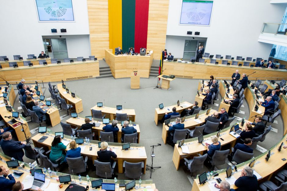 Politinė kakofonija Seime: kam pirmalaikių rinkimų reikia labiausiai?