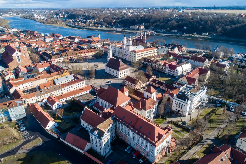 Vilniaus ir Kauno senamiesčiams, Kernavei, Trakams suteiktas istorinės sostinės statusas