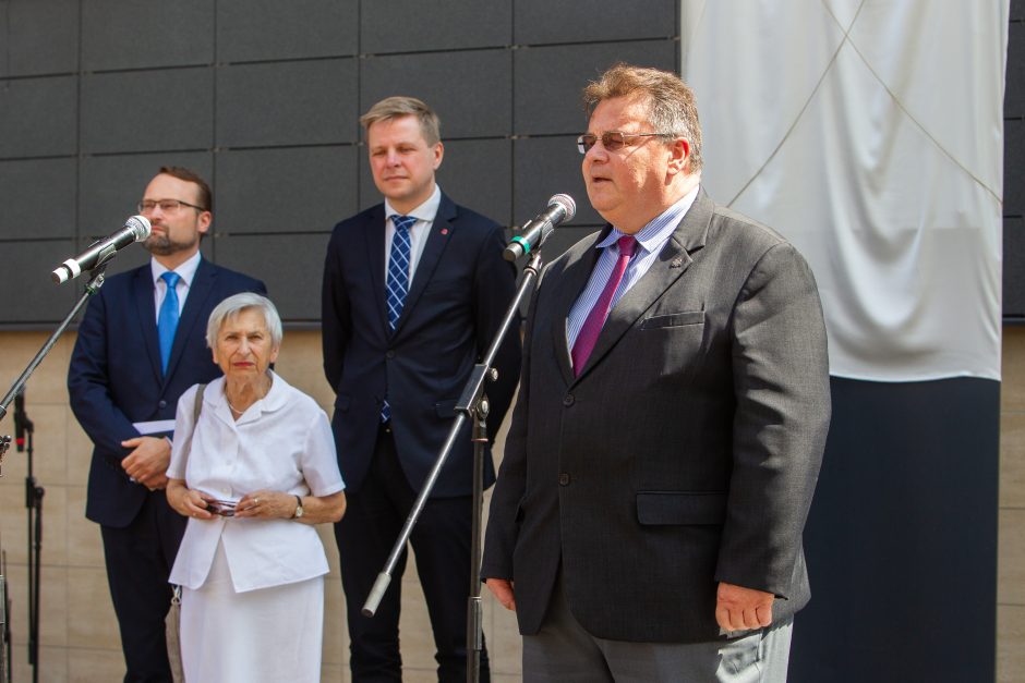 Vilniuje atidengta YIVO instituto atminimo lenta