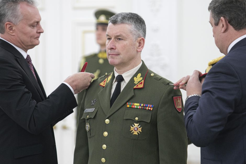 Kariuomenės vadui V. Rupšiui suteiktas aukščiausias karinis laipsnis