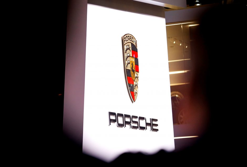 „Porsche“ biuruose – kratos: prokurorai kaltina korupcija