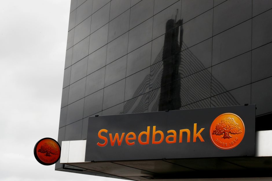Estijos „Swedbank“ vadovas: neįmanoma nustatyti įtartinų operacijų apimčių