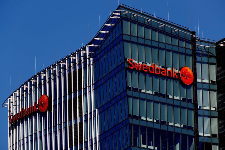 „Swedbank“ pinigų plovimo tyrimo išvados bus skelbiamos vėliau nei planuota