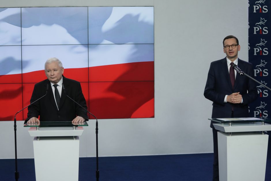 Naujosios Lenkijos vyriausybės sudėtis siunčia tęstinumo signalą