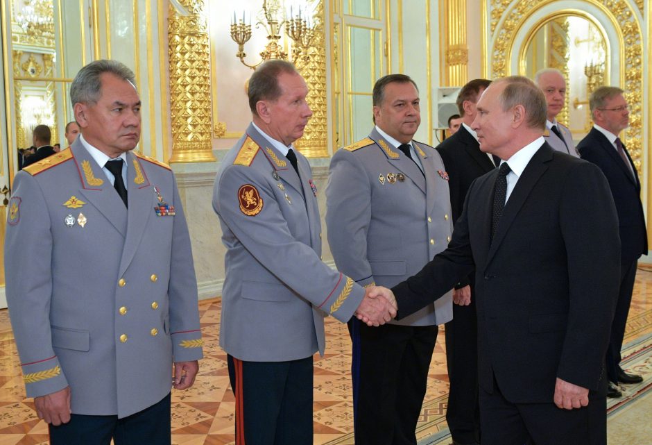 Po išpuolio Kryme V. Putinas ragina sugriežtinti ginklų kontrolę