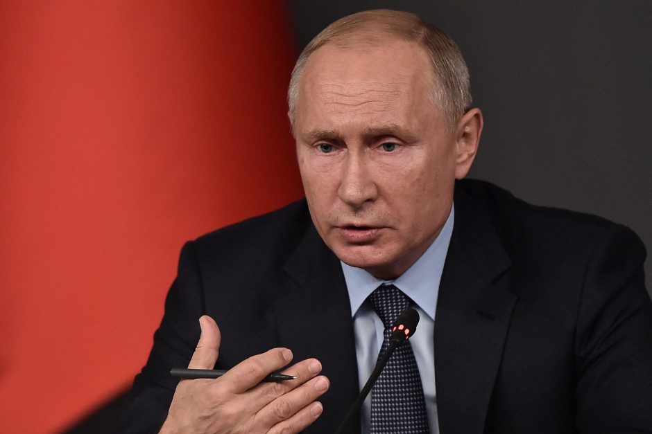 V. Putinas: aktyviai ginsime užsienyje gyvenančių rusų teises