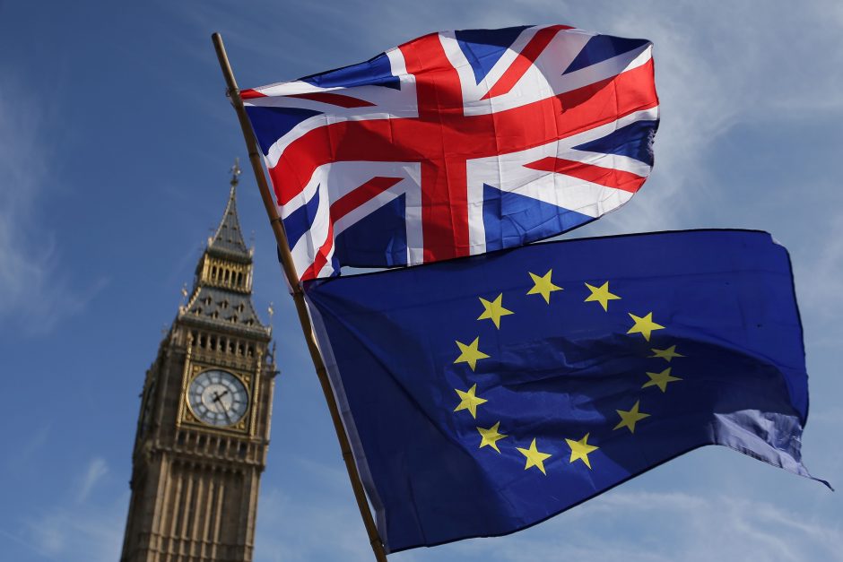 Verslo atstovai ragina Jungtinės Karalystės politikus susiimti dėl „Brexito“