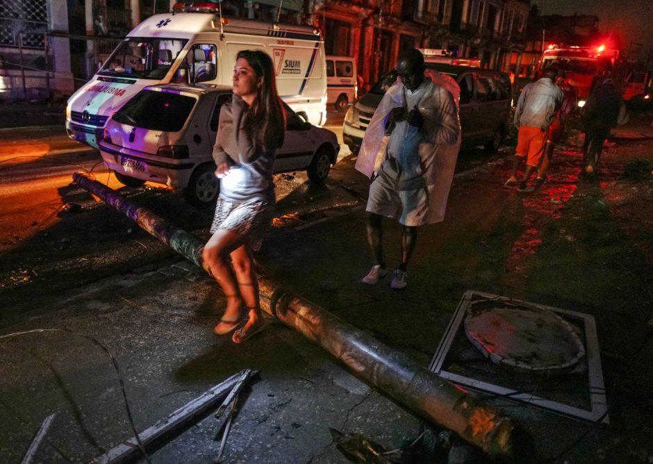Havanai smogus viesului žuvo trys žmonės, daugiau nei 170 sužeista