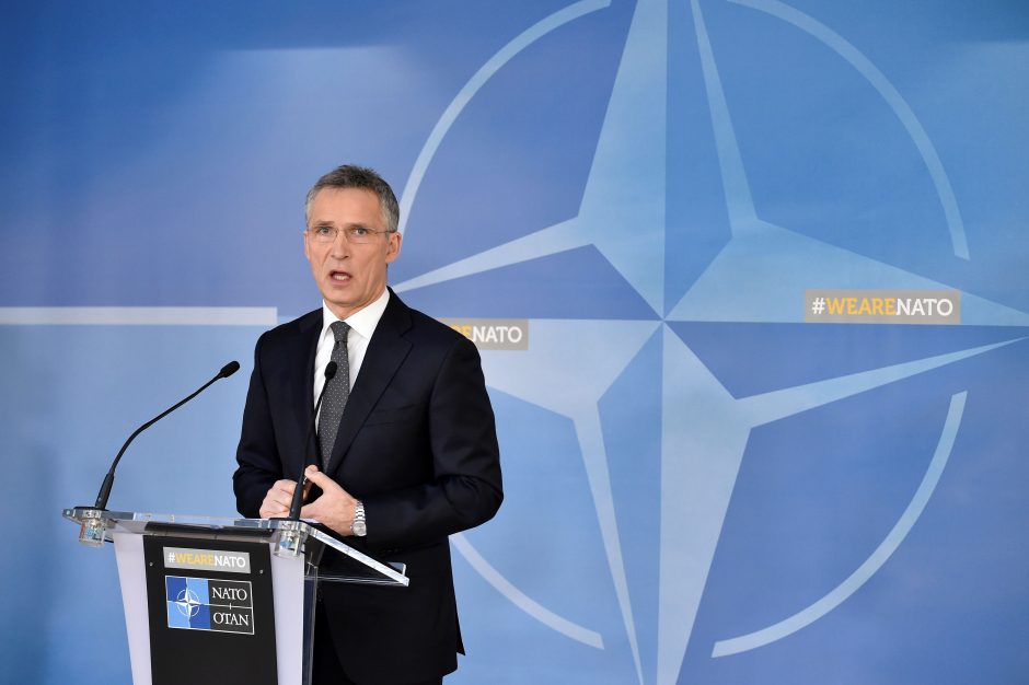 J. Stoltenbergas: NATO pajėgų stiprinimas proporcingas Rusijos veiksmams