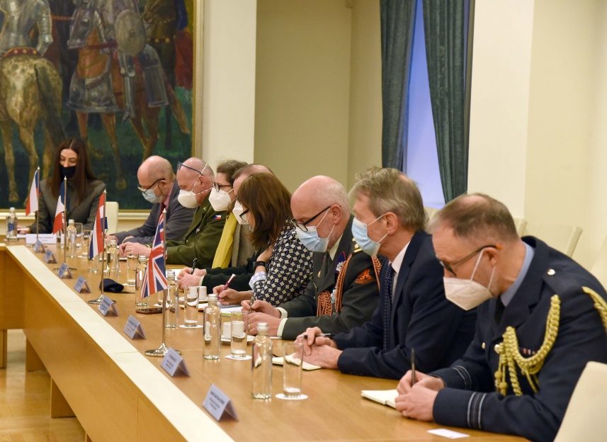 A. Anušauskas kviečia NATO sąjungininkus plėsti karinę pagalbą Lietuvai