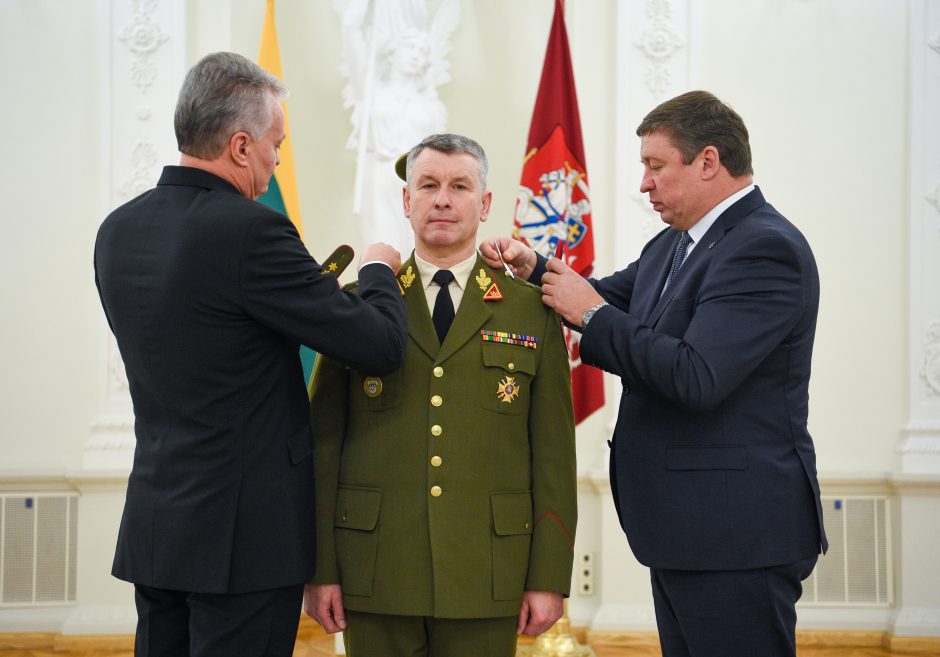 Kariuomenės vadui V. Rupšiui suteiktas aukščiausias karinis laipsnis