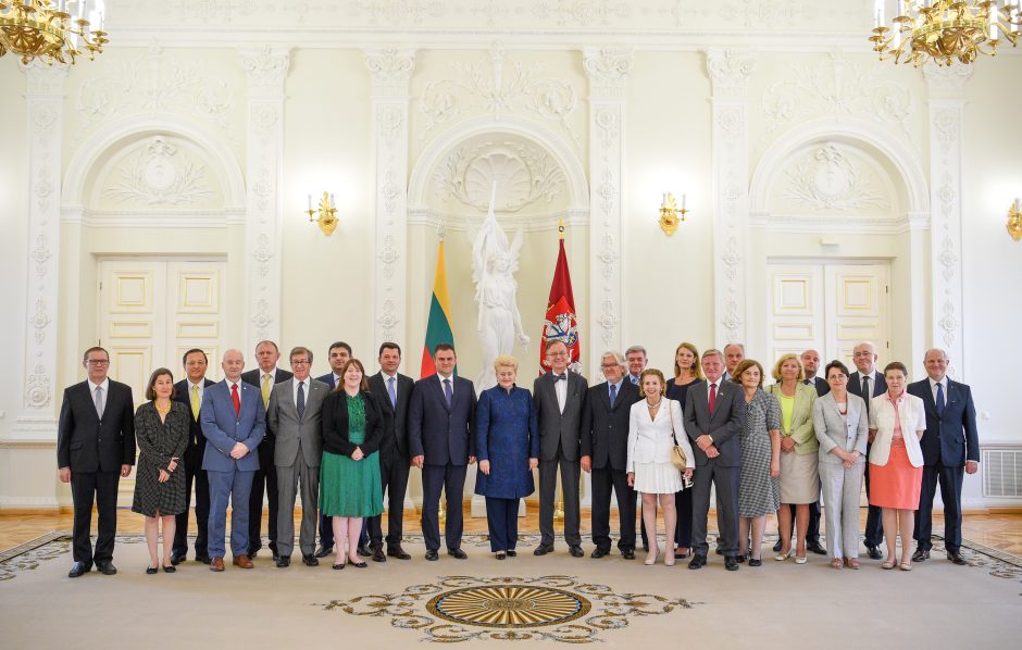 Prezidentė padėkojo ambasadoriams už jų šalių paramą Lietuvai