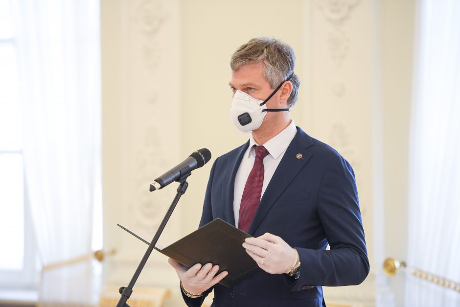 Prezidentas priėmė VSD direktoriaus D. Jauniškio priesaiką