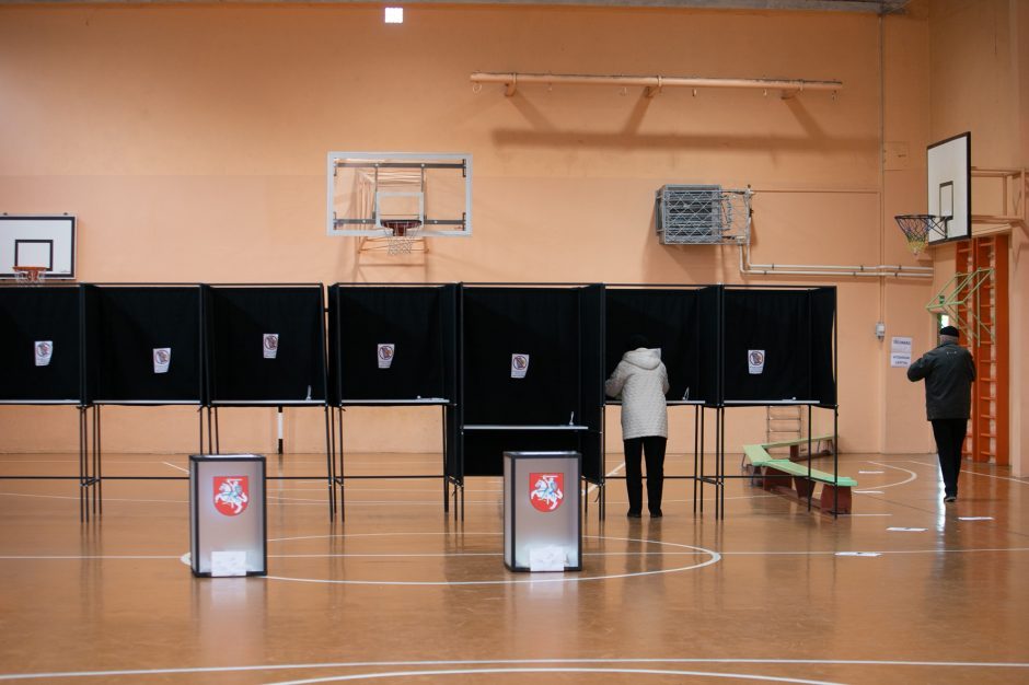 Rinkėjų aktyvumas Seimo rinkimų antrajame ture siekė 39,7 proc.