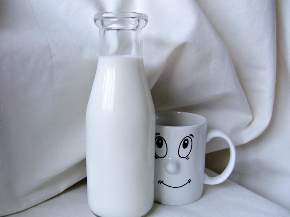 Sausra sumažino pieno supirkimo kainas