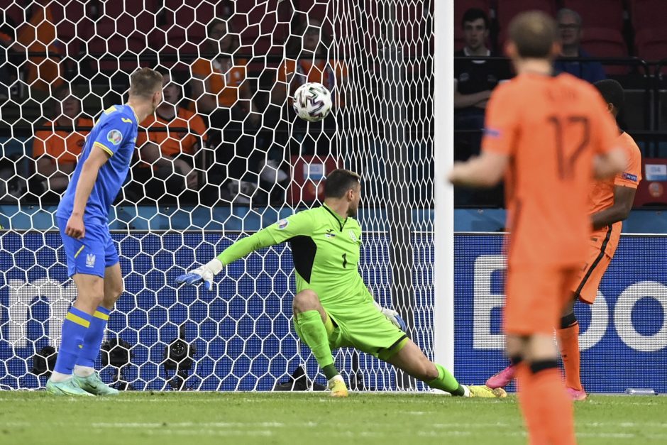 Europos futbolo čempionatas: Nyderlandai–Ukraina 3:2