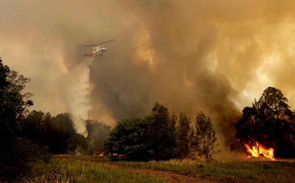 Australijoje siaučiant gaisrams žuvo mažiausiai trys žmonės