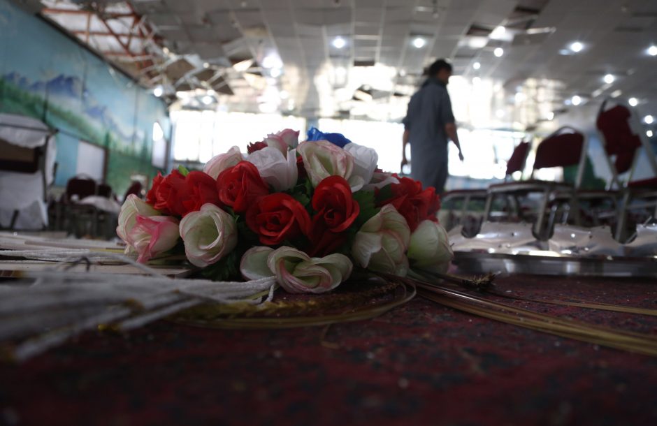 Išpuolio per vestuves Kabule aukų padaugėjo iki 80