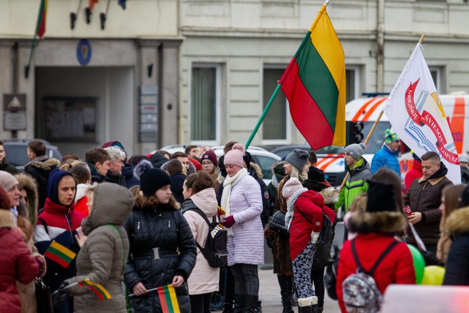 Pasipuošęs Vilnius švenčia 101-uosius Nepriklausomybės atkūrimo metus