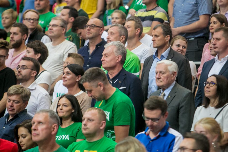 Lietuvos ir Serbijos krepšinio rinktinių rungtynes stebėjo prezidentas G. Nausėda