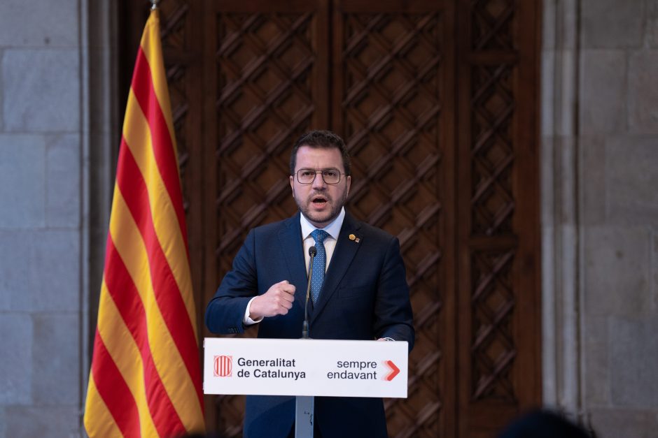 Katalonijos prezidentas pranešė, kad gegužės 12-ąją vyks pirmalaikiai regioniniai rinkimai