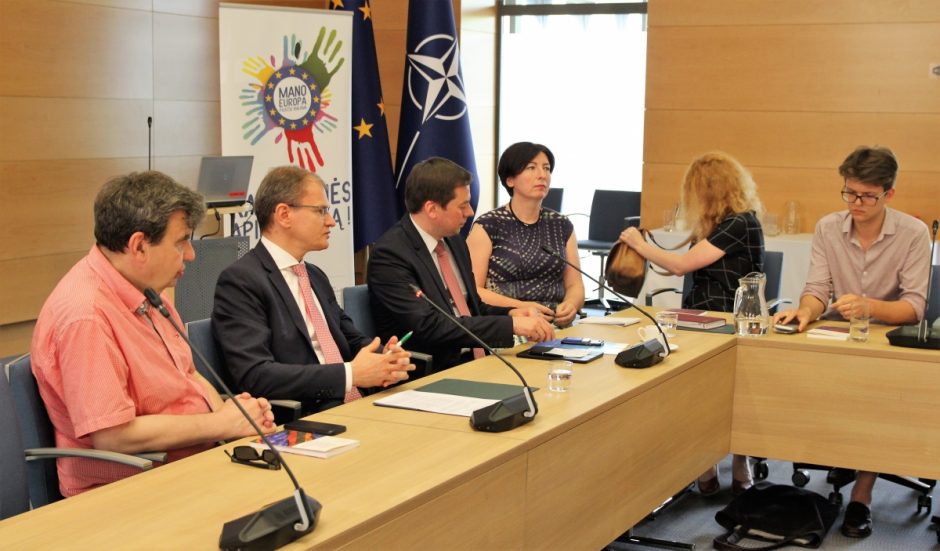 Užsienio reikalų ministerijoje aptartos galimybės vienytis proeuropietiškoms NVO