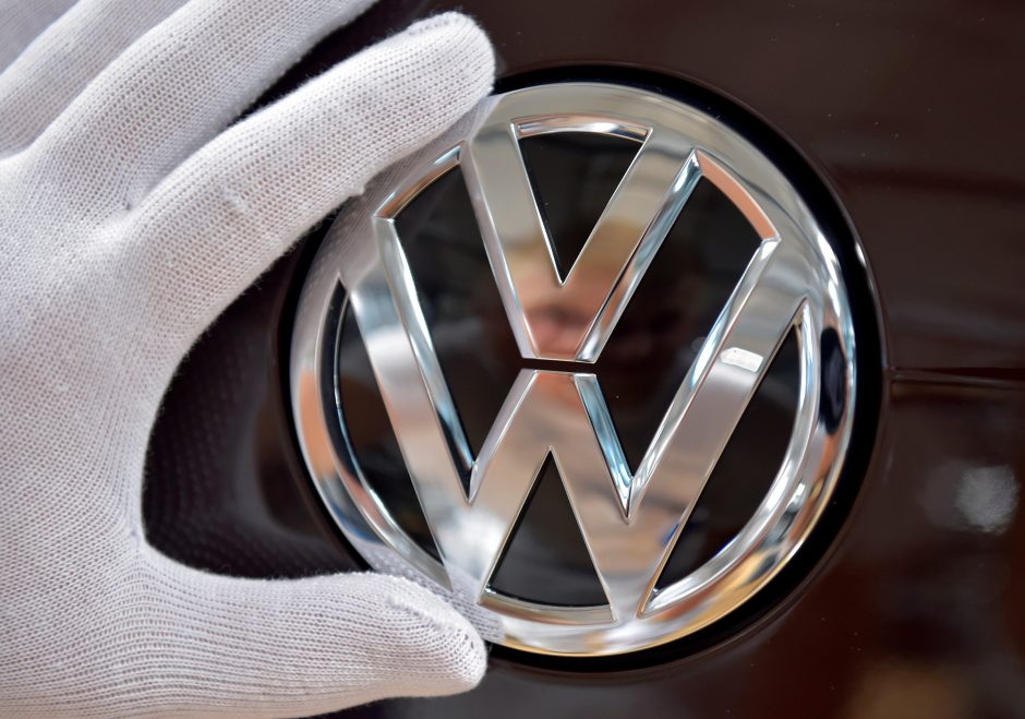 „Volkswagen“ sumokės 1 mlrd. eurų baudą dėl emisijų klastojimo