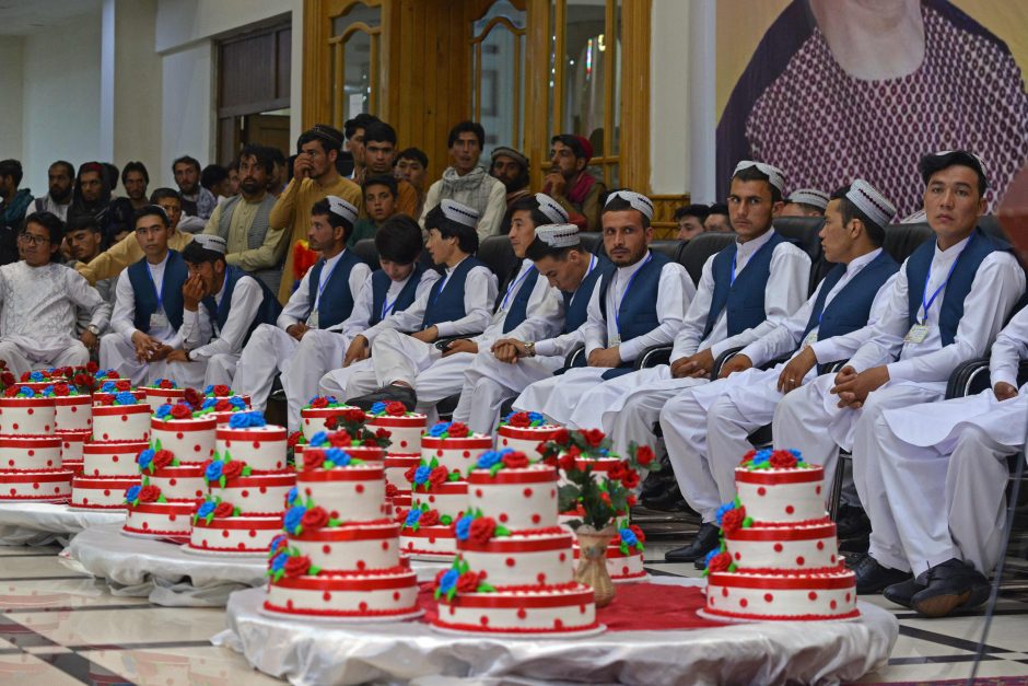 Afganistano sostinėje per masines vestuves susituokė 70 porų