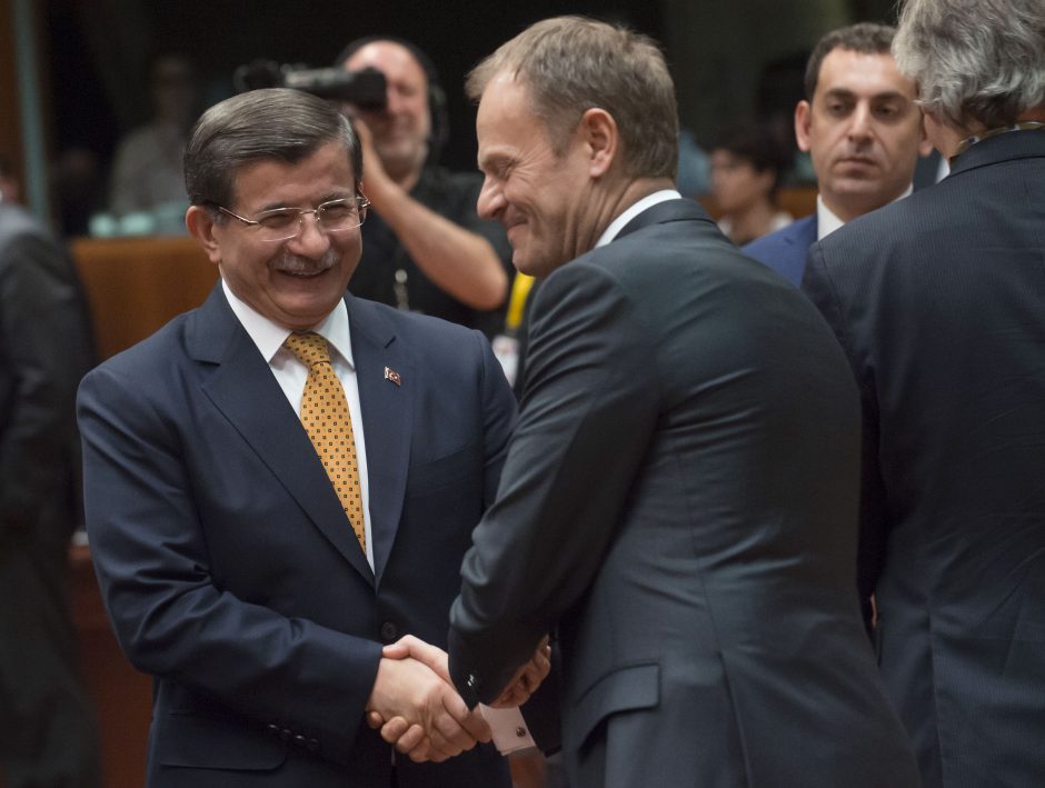 ES ir Turkija susitarė dėl migrantų grąžinimo