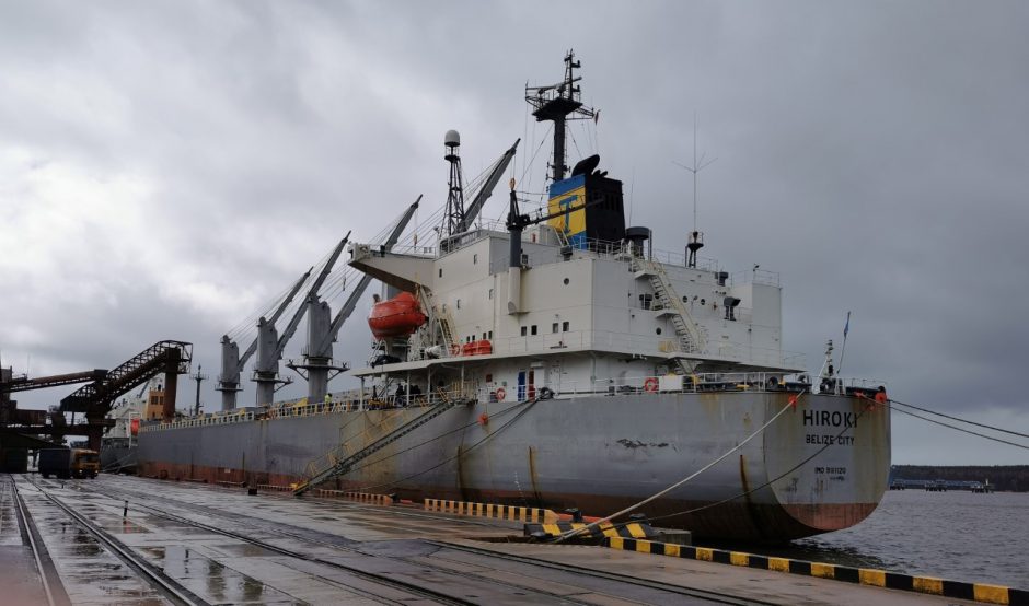 Jūros aplinkos apsaugos inspekcija patikrino laivą su Belizo vėliava dėl oro taršos