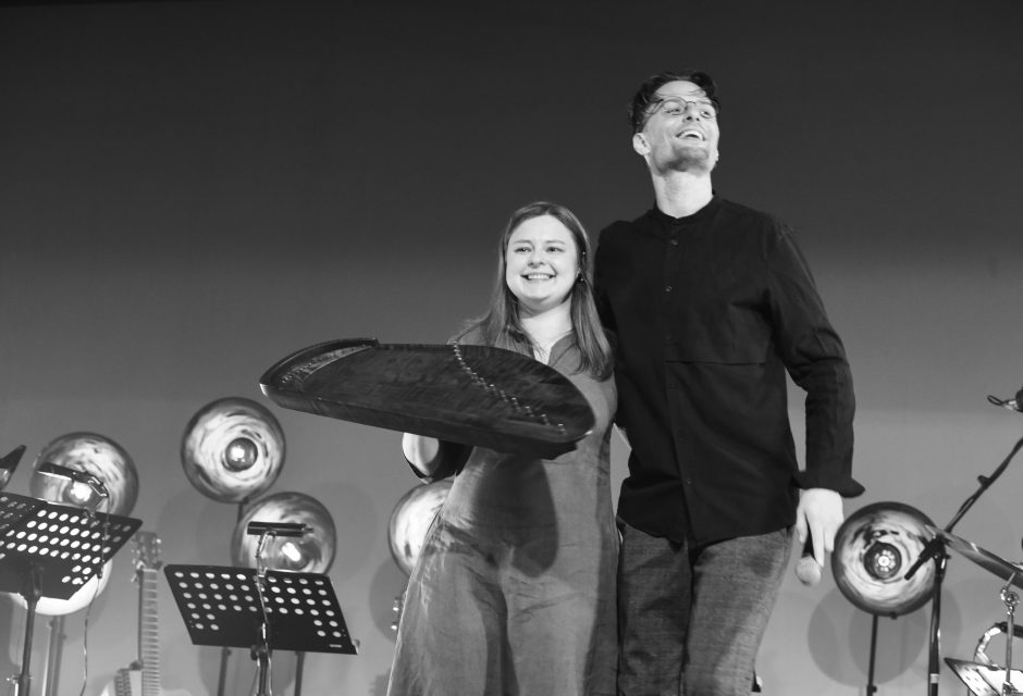 S. Petreikis pristato koncertinį filmą „Saulės muzika“: pažinkite pasaulio muzikos dvasią