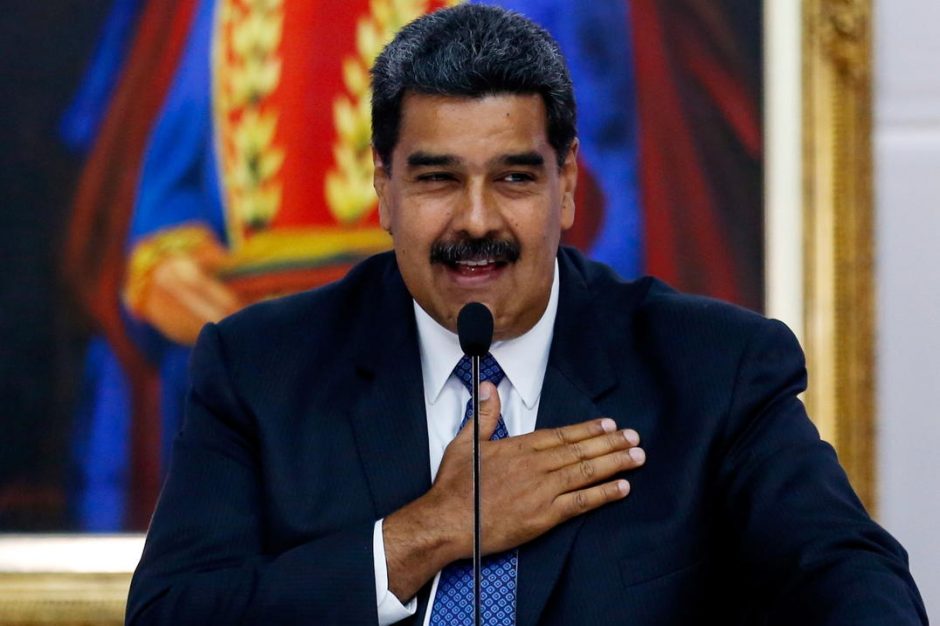Venesuelos prezidentas mainais į vakcinas nuo koronaviruso siūlo naftą