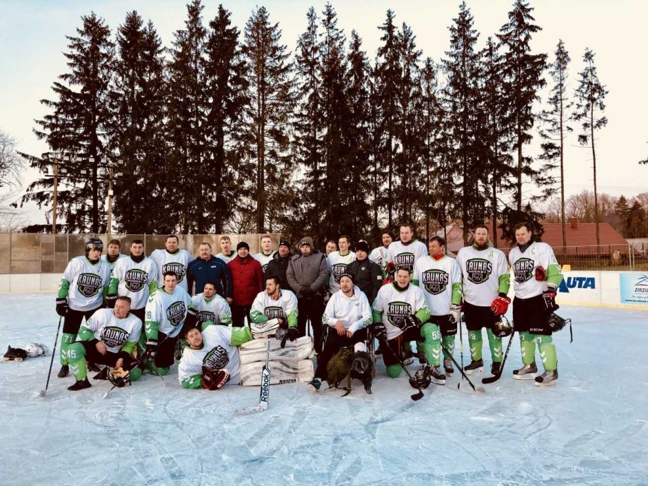 „Kaunas Hockey“ po atviru dangumi Rokiškyje iškovojo užtikrintą pergalę