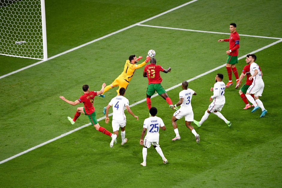 Europos futbolo čempionatas: Portugalija–Prancūzija 2:2