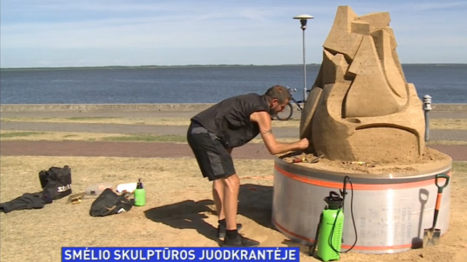 Juodkrantę papuošė smėlio skulptūros