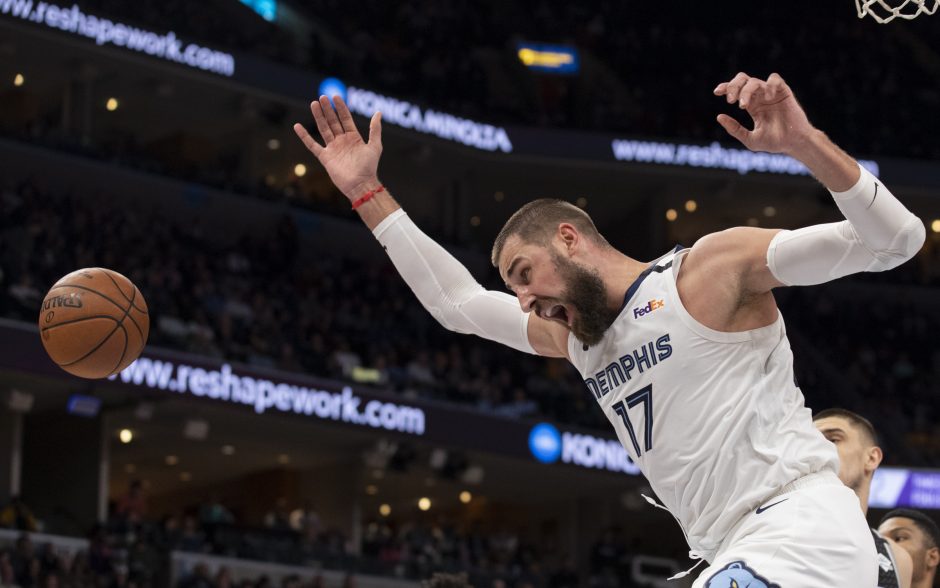 J. Valančiūnas pasiekė asmeninį atkovotų kamuolių rekordą NBA