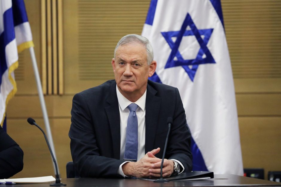 B. Netanyahu oponentas B. Gantzas netikėtai išrinktas Izraelio parlamento pirmininku