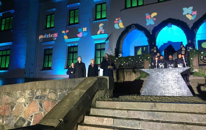 Šių metų Lietuvos kultūros sostinė Rokiškis perdavė estafetę Trakams