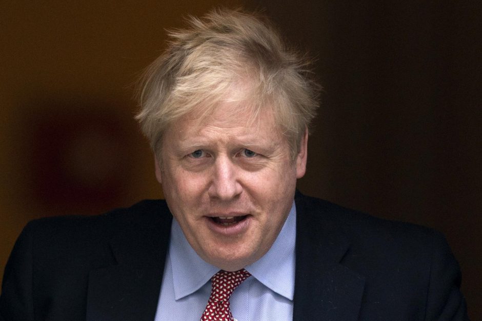JK premjeras B. Johnsonas atsisako atsistatydinti dėl vakarėlių skandalo